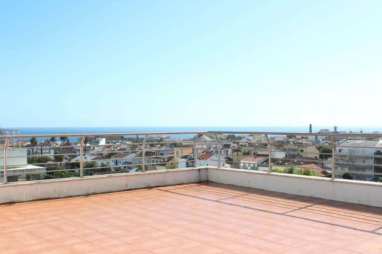 Penthouse City Center Apartment Ponta Delgada  Bagian luar foto